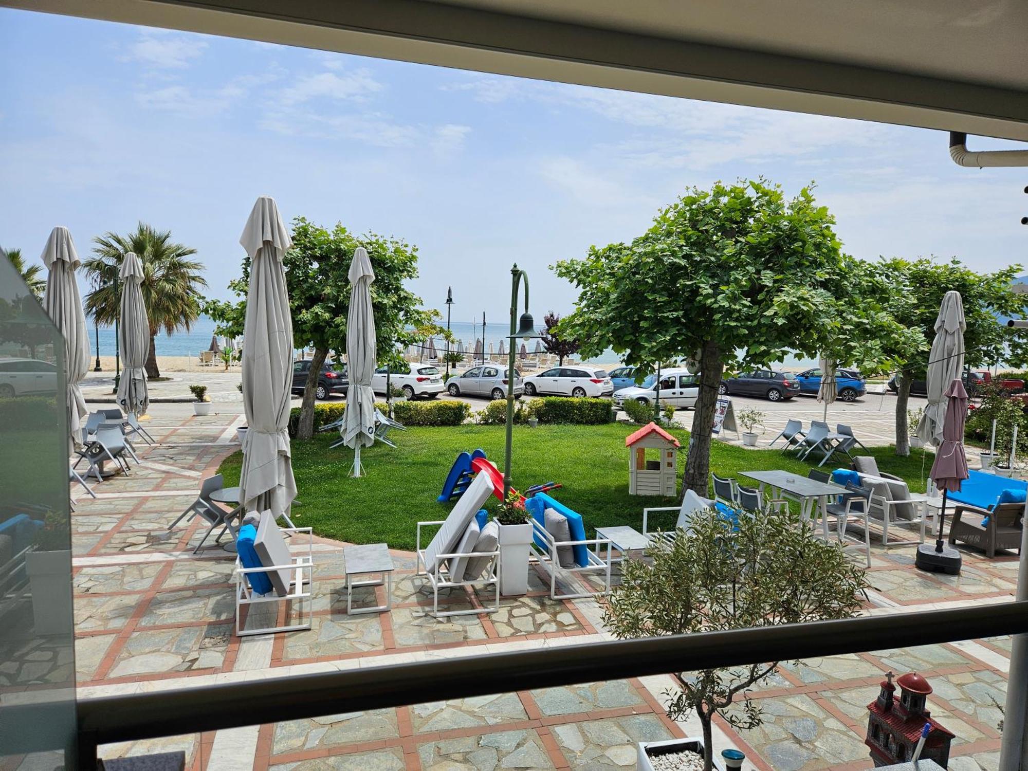 Amalia Mare Sea View Apartment Nea Vrasna Ruang foto